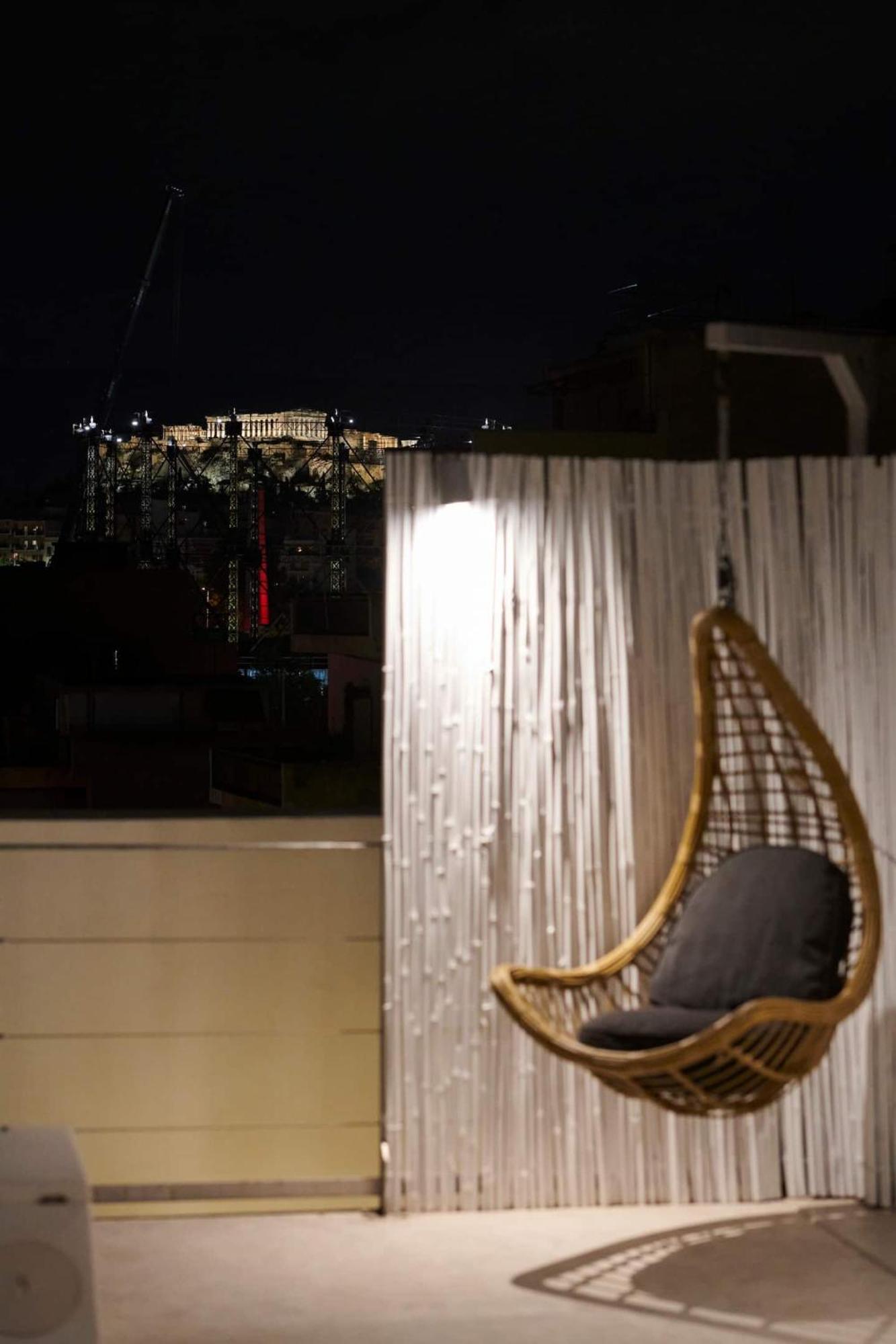 Ma Maison No5 Penthouse Loft, Private Heated Pool, Acropolis View, Ultra High Speed Internet 300 Mbps, Short Walk To Acropolis, Parking Upon Request, 1' From Metro Atenas Exterior foto