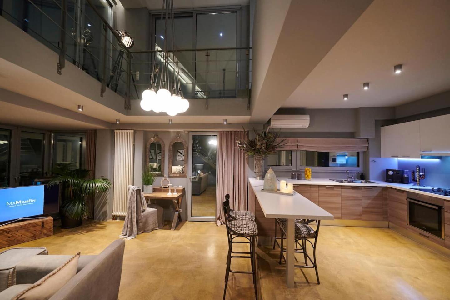 Ma Maison No5 Penthouse Loft, Private Heated Pool, Acropolis View, Ultra High Speed Internet 300 Mbps, Short Walk To Acropolis, Parking Upon Request, 1' From Metro Atenas Exterior foto
