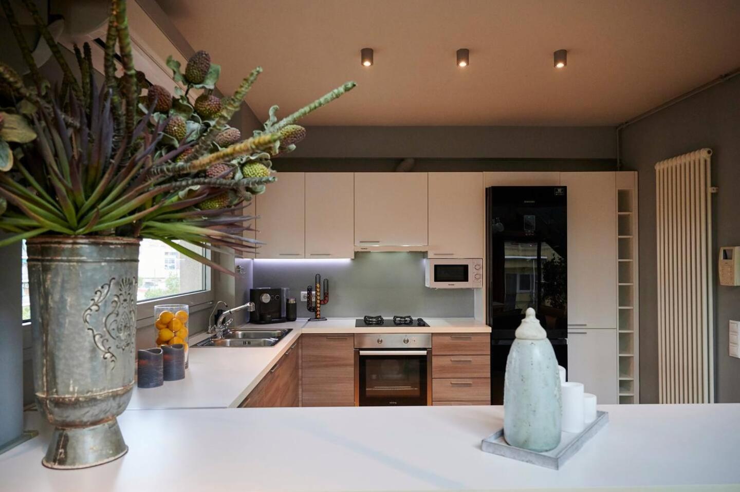 Ma Maison No5 Penthouse Loft, Private Heated Pool, Acropolis View, Ultra High Speed Internet 300 Mbps, Short Walk To Acropolis, Parking Upon Request, 1' From Metro Atenas Exterior foto