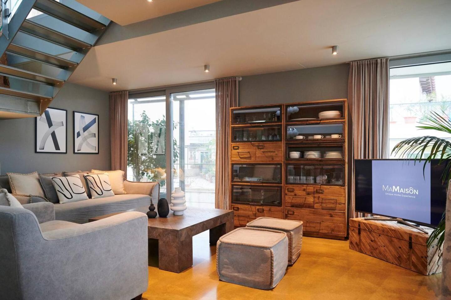 Ma Maison No5 Penthouse Loft, Private Heated Pool, Acropolis View, Ultra High Speed Internet 300 Mbps, Short Walk To Acropolis, Parking Upon Request, 1' From Metro Atenas Exterior foto