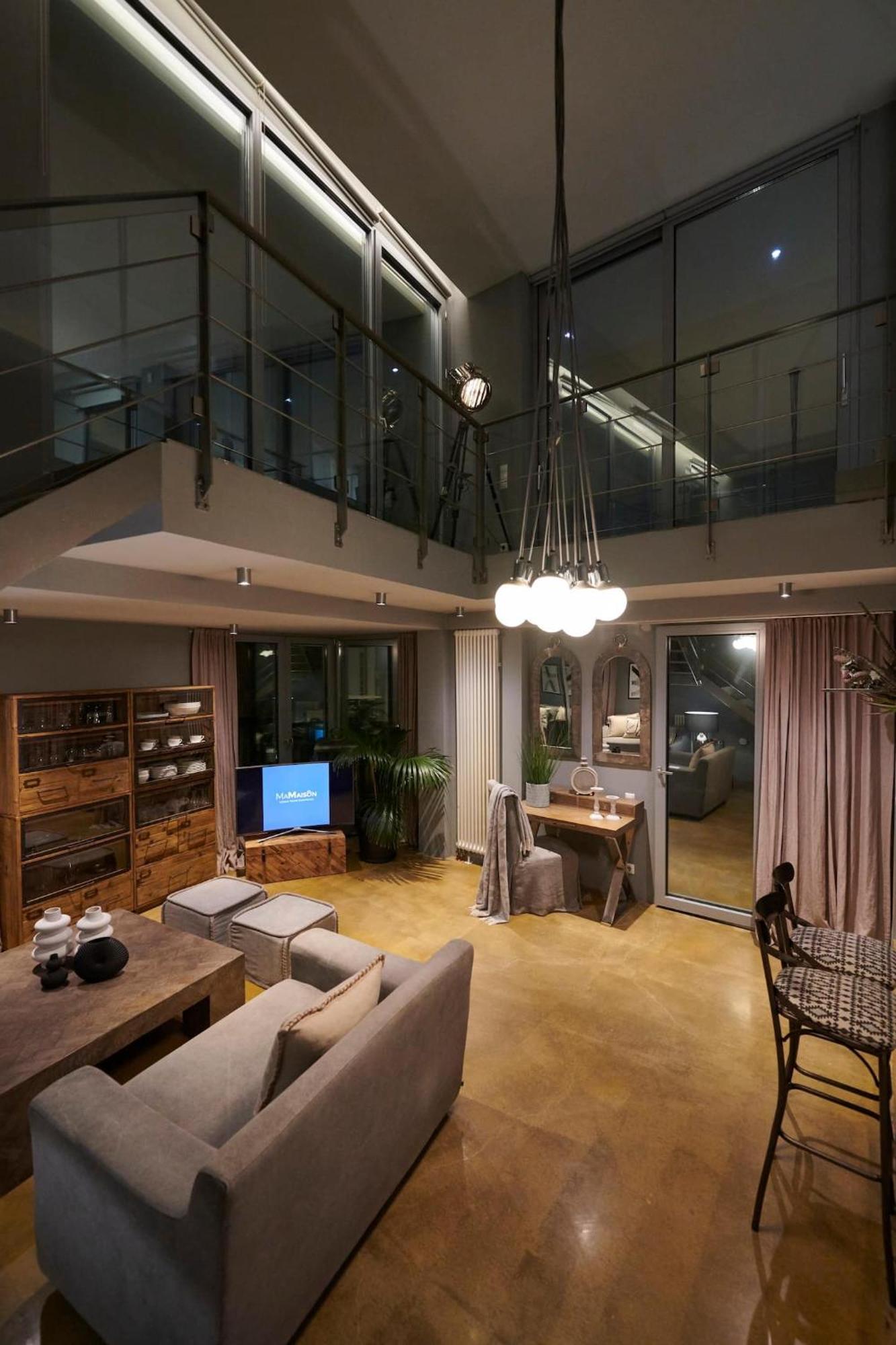 Ma Maison No5 Penthouse Loft, Private Heated Pool, Acropolis View, Ultra High Speed Internet 300 Mbps, Short Walk To Acropolis, Parking Upon Request, 1' From Metro Atenas Exterior foto