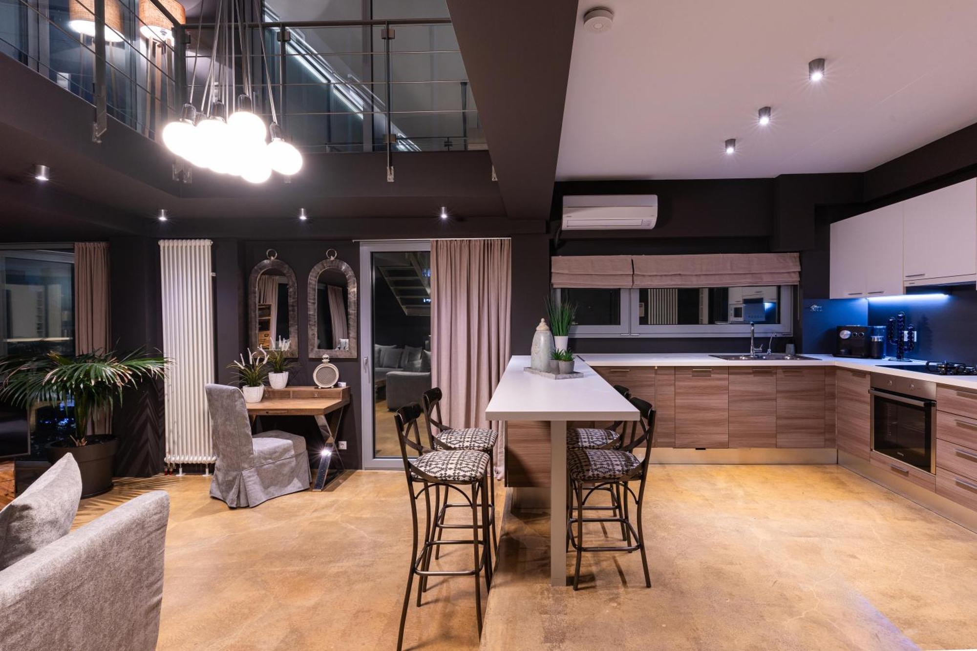 Ma Maison No5 Penthouse Loft, Private Heated Pool, Acropolis View, Ultra High Speed Internet 300 Mbps, Short Walk To Acropolis, Parking Upon Request, 1' From Metro Atenas Exterior foto